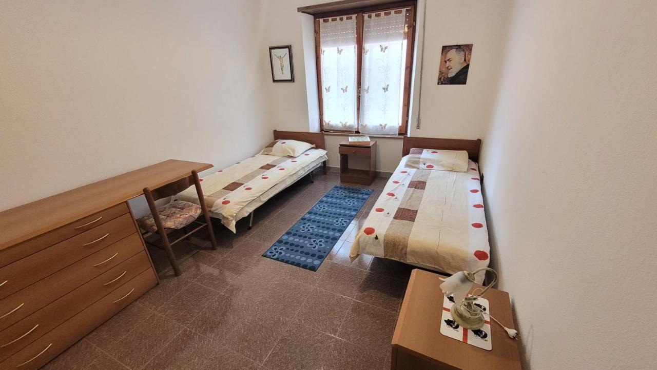 Holiday Maria Luisa Villa Galtellì Екстериор снимка