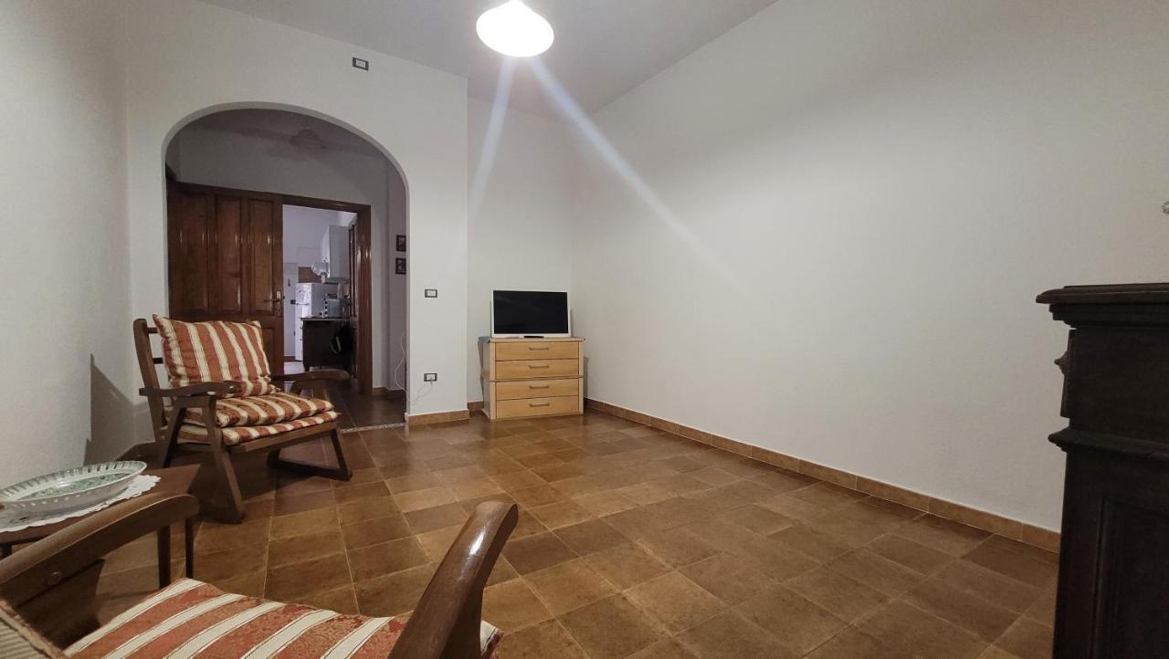 Holiday Maria Luisa Villa Galtellì Екстериор снимка