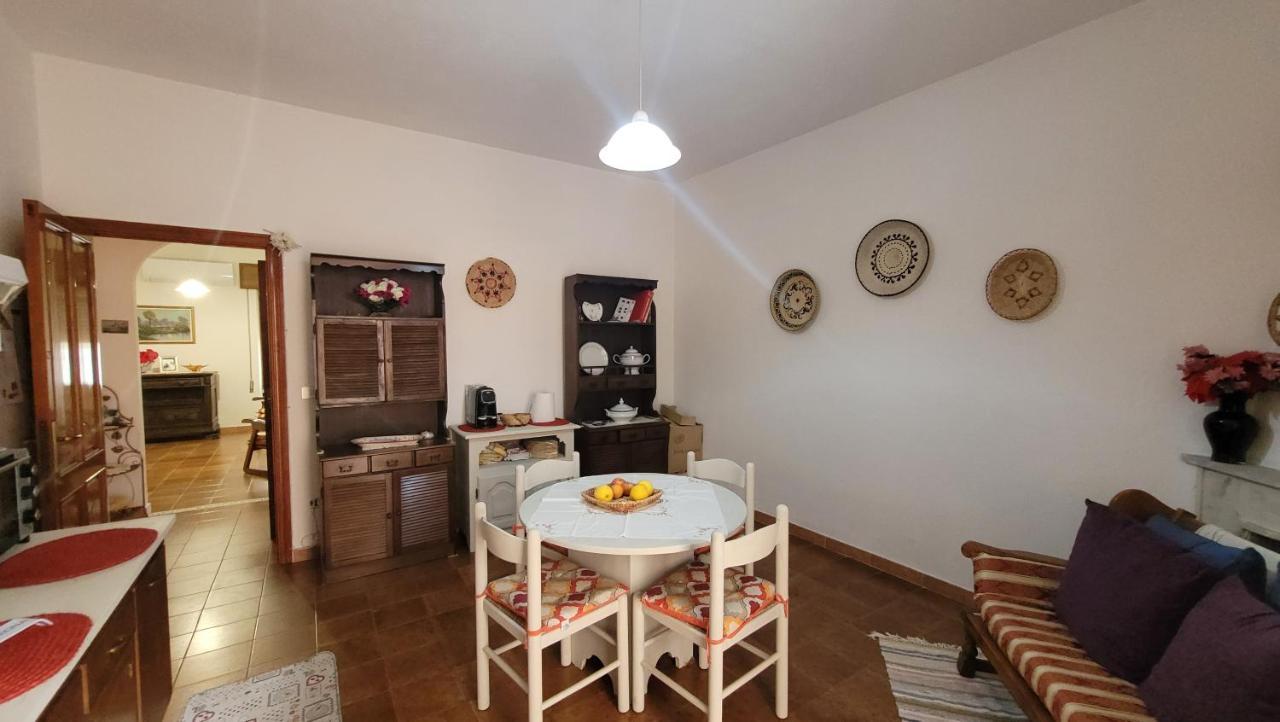 Holiday Maria Luisa Villa Galtellì Екстериор снимка